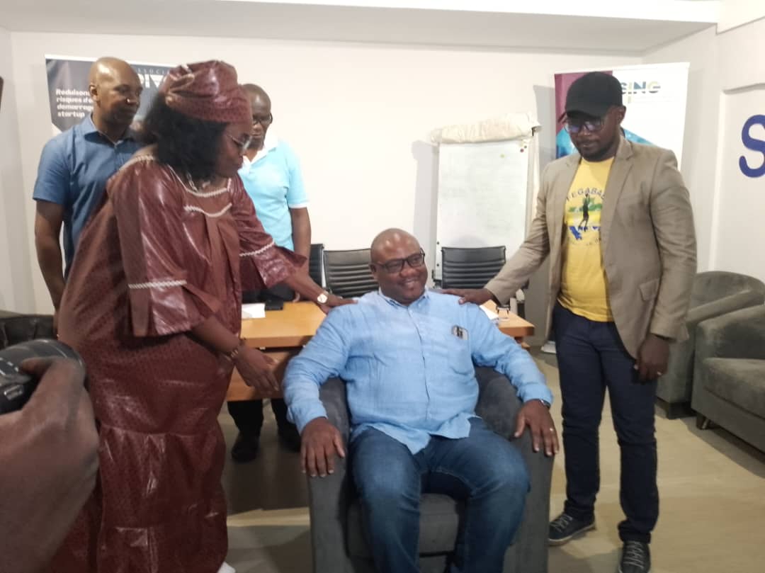 LIBABE : ÉLECTIONS : CLAUDE MICHEL TCHISSAMBO ADOSSOU , ÉLU PAR ACCLAMATIONS