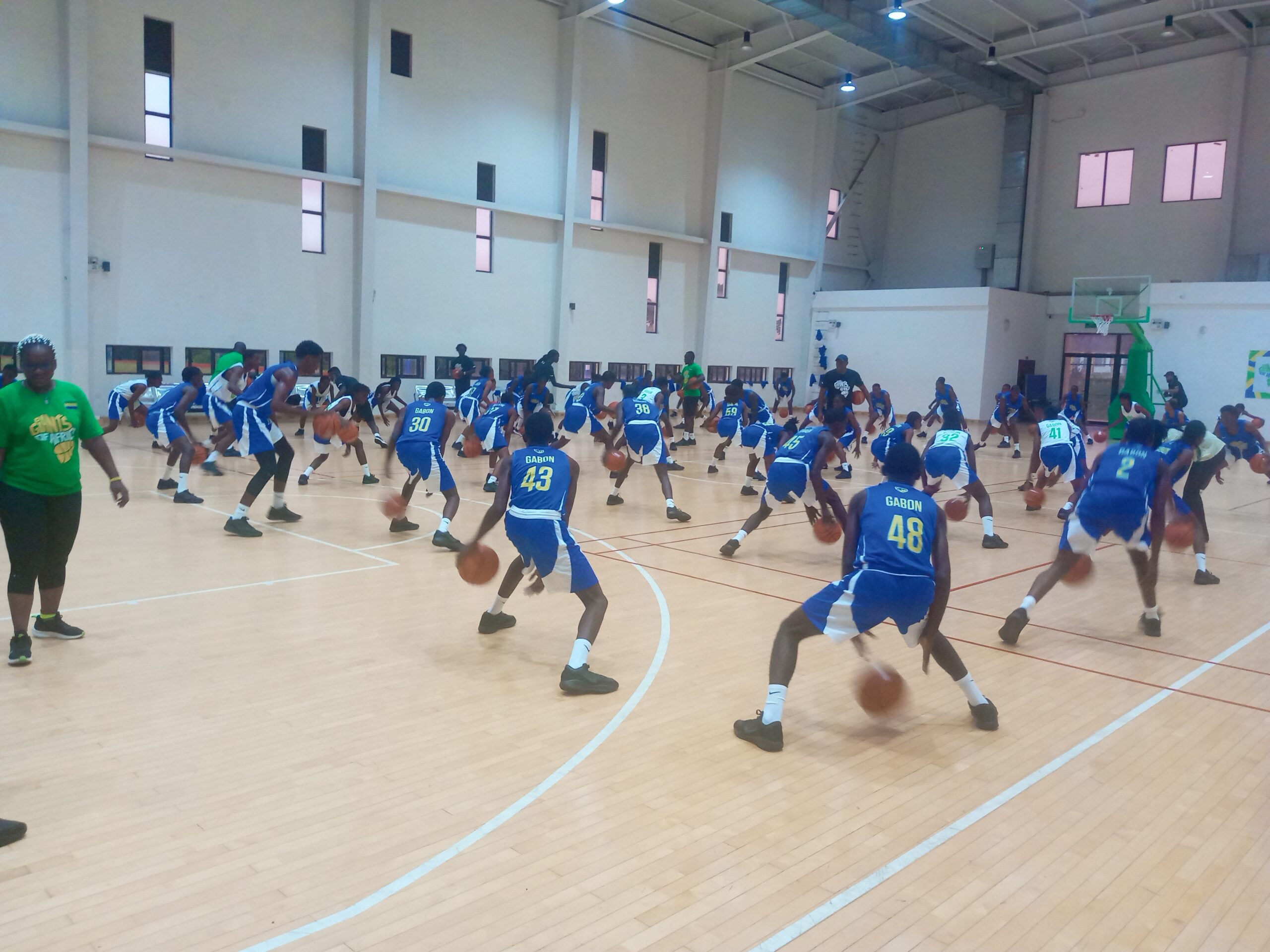 MASAÏ UJIRI EST À LIBREVILLE