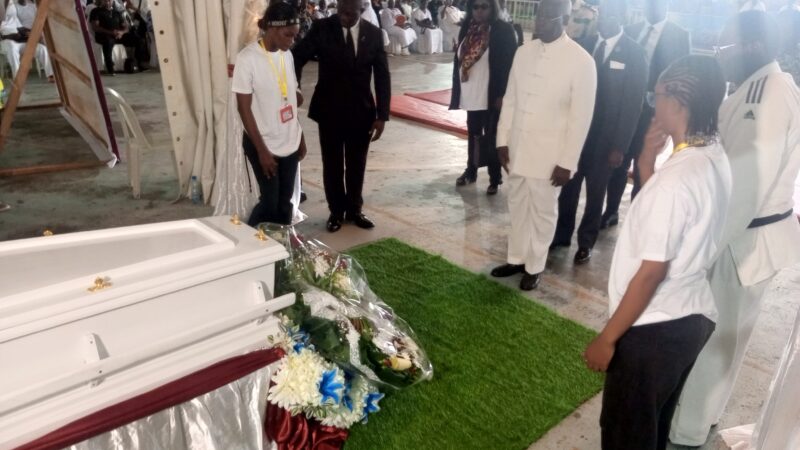 LES HOMMAGES DE LA RÉPUBLIQUE AU SENSEI GEORGES MANDJOMBE (7e) DAN