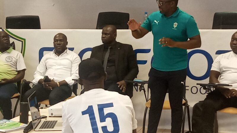 FEGAFOOT : ÉCHANGES THIERRY DIEUDONNÉ MOUYOUMA & LES ENCADREURS DE LA LIGUE DU HAUT-OGOOUÉ