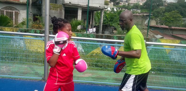 OMNISPORTS / LE COLLECTIF  DES SPORTIFS DU 6e ARRONDISSEMENT : SOUTENIR LA CANDIDATURE DE BRICE CLOTAIRE OLIGUI NGUEMA À TRAVERS LE  SPORT