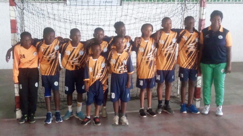 TOURNOI DES ÉCOLES DE HANDBALL : MANGA DFIP  PLUS FORT QUE TOUS !