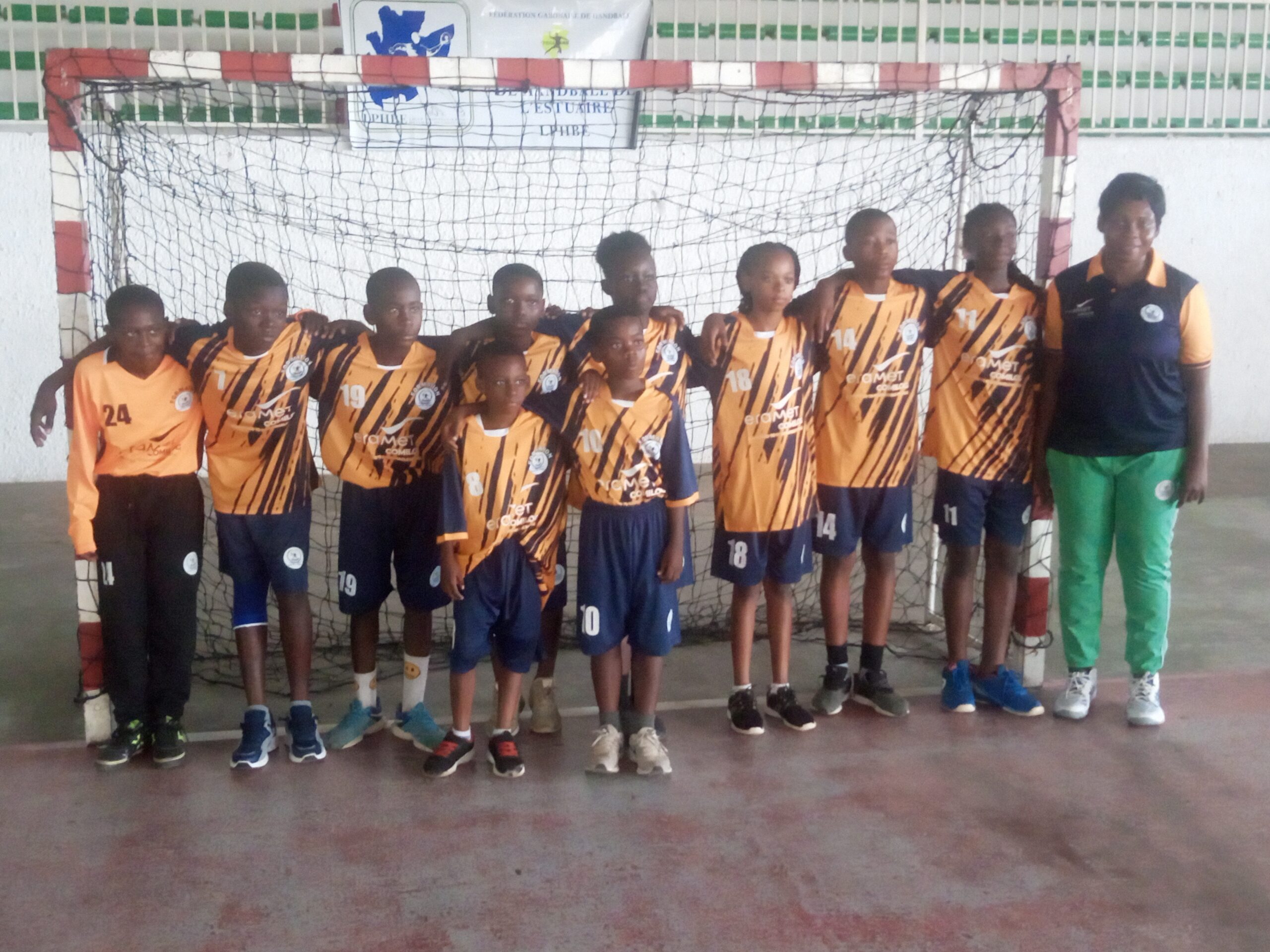 TOURNOI DES ÉCOLES DE HANDBALL : MANGA DFIP  PLUS FORT QUE TOUS !