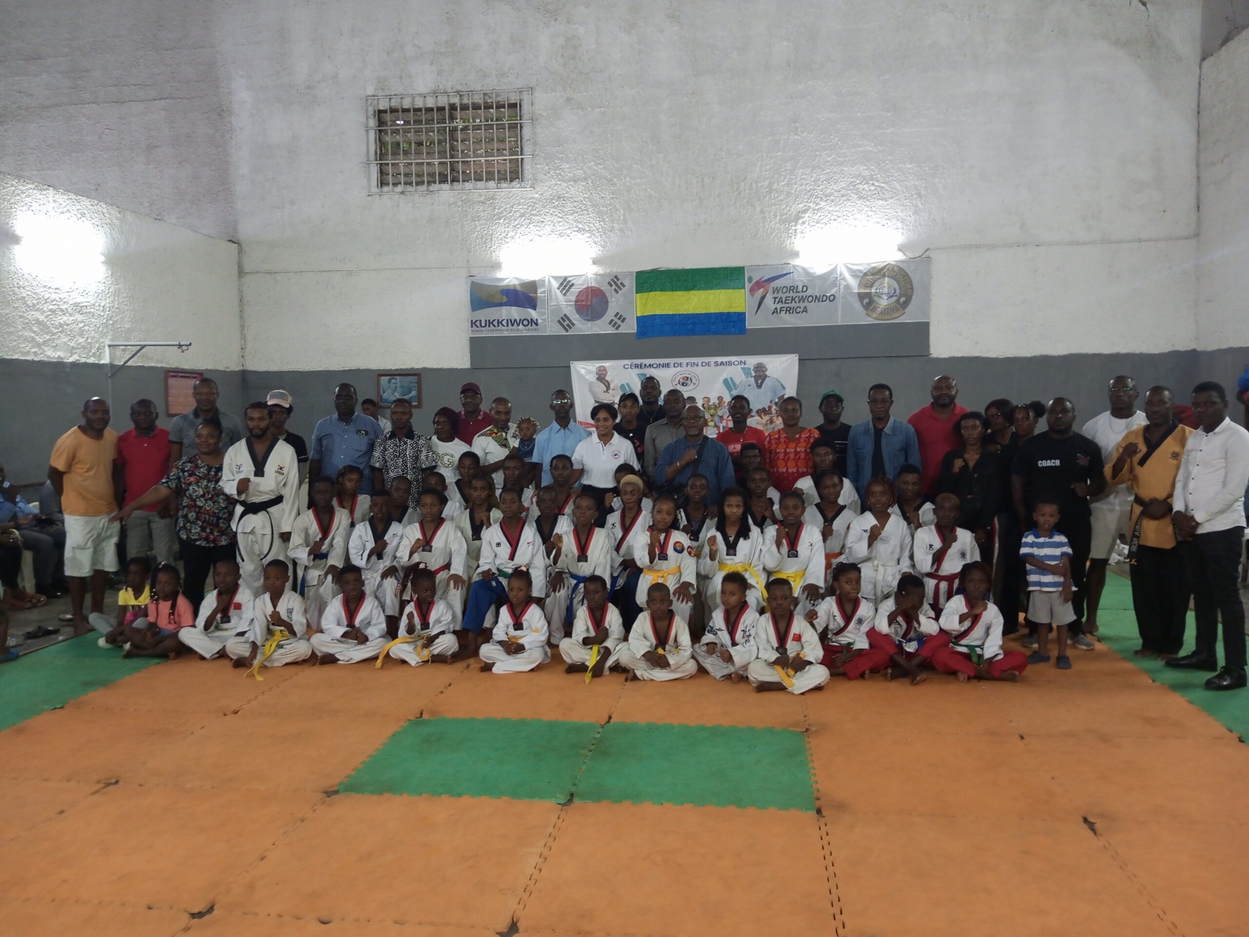 FIN DE SAISON À MOO-DO-KWAN : LES ATHLÈTES GRATIFIÉS !