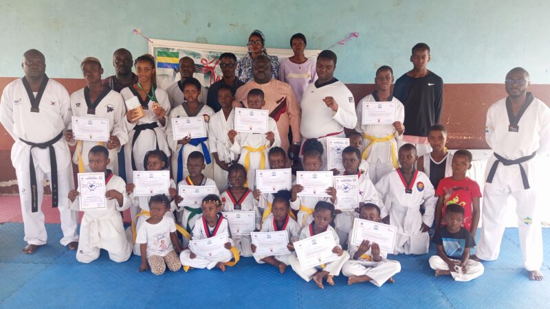 BANKIMOON TKD / PASSAGE DE GRADES : 14 PENSIONNAIRES CHANGENT DE STATUT