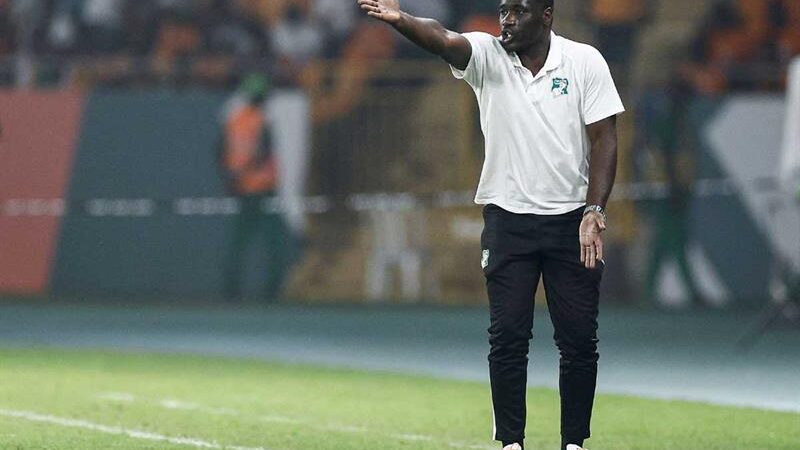 CÔTE D&rsquo;IVOIRE / MONDIAL 2026 : MALGRÉ LE SUCCÈS (1-0) SUR LE BURUNDI , LA TOILE N&rsquo;EST PAS TENDRE AVEC EMERSE FAE