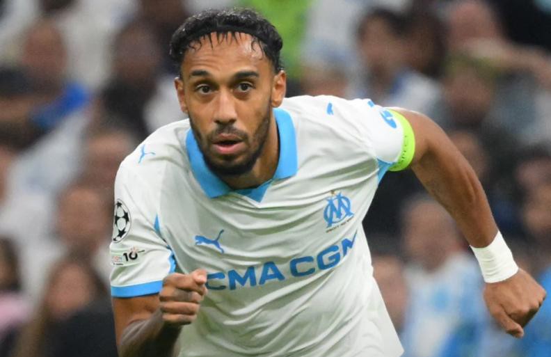 LDC : L&rsquo;OM  EXPLOSE  AJAX AMSTERDAM (4-0)