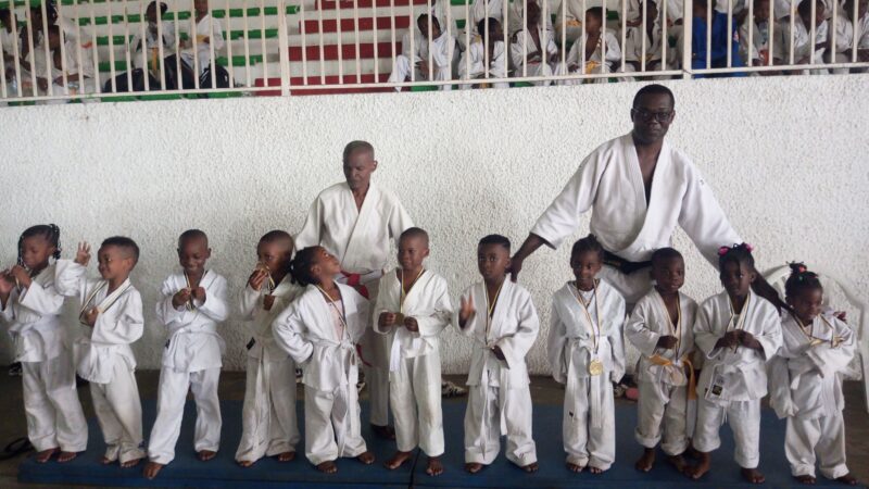 TOURNOI INTER-ÉCOLES  MÈRE JEAN GABRIEL : 12 ÉCOLES, 1 CLUB POUR  245  ENFANTS CETTE ANNÉE