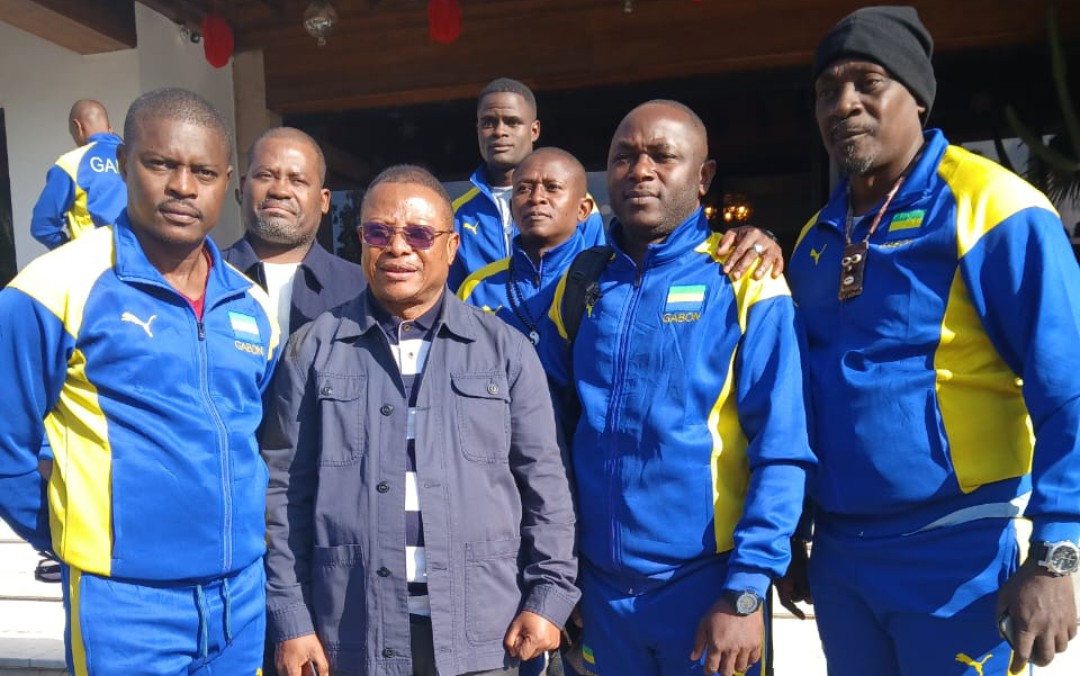 CHAMPIONNAT D&rsquo;AFRIQUE  DE JU-JITSU/ TUNIS 2025 : L&rsquo;AMBASSADEUR  DU GABON  APPORTE SON SOUTIEN  AUX PANTHÈRES