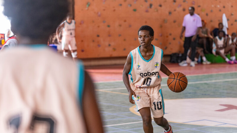 SUPERCOUPE : VICTOIRES  SANS  SURPRISE DE RELAIS BB & GORILLAZ