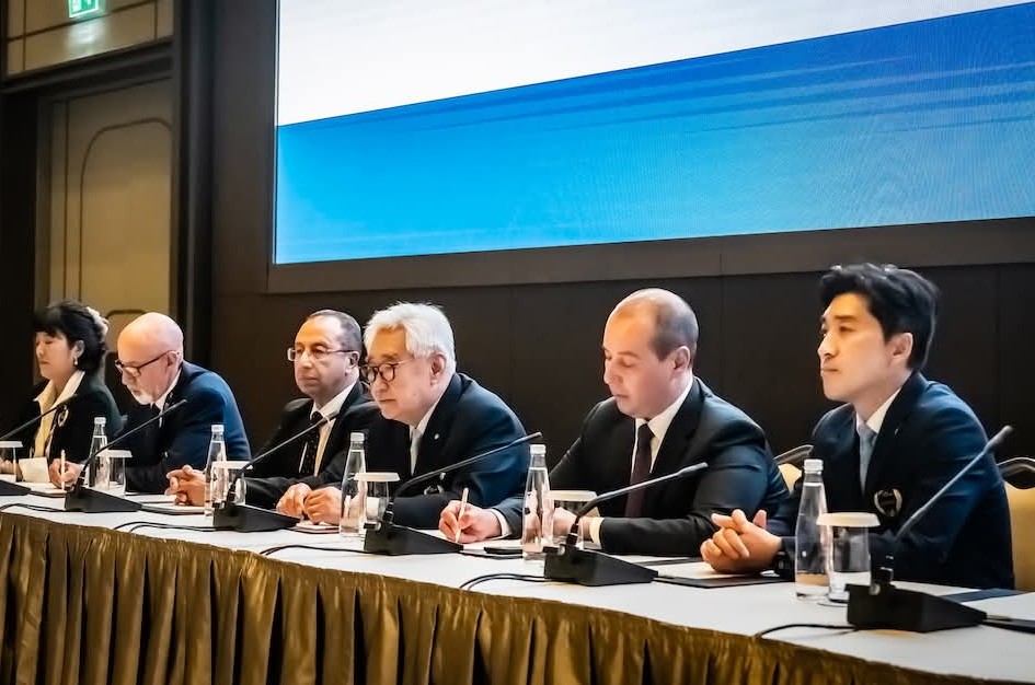 CHAMPIONNAT DU MONDE  JUNIOR   DE TAEKWONDO / TACHKENT 2026 :  LES ECHANGES TECHNIQUES  AVEC LES PARTICIPANTS  EN  OUVERTURE