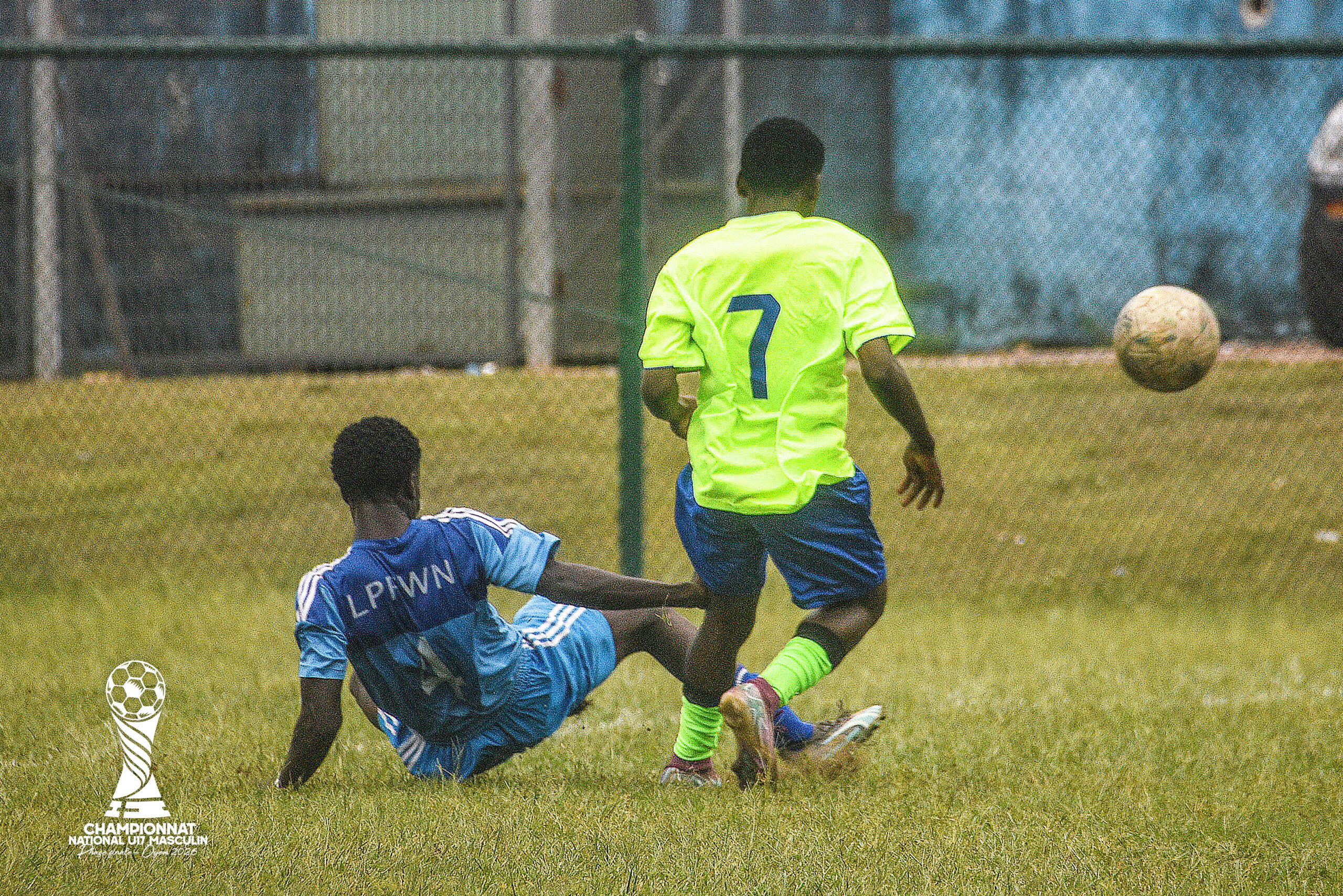 U17 OYEM 2026/ 1ÈRE JOURNÉE GROUPES A ET B:  LE WOLEU-NTEM CALE ET LE MOYEN-OGOOUE PREND LA TÊTE DU GROUPE B